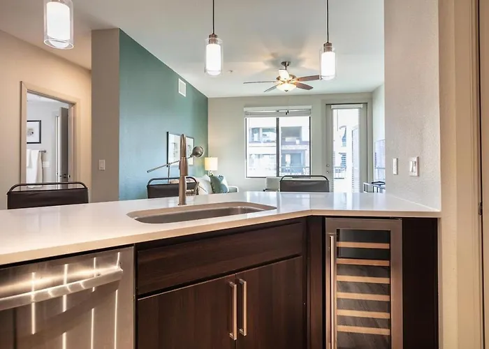 Landing Modern With Amazing Amenities Apartment Chandler