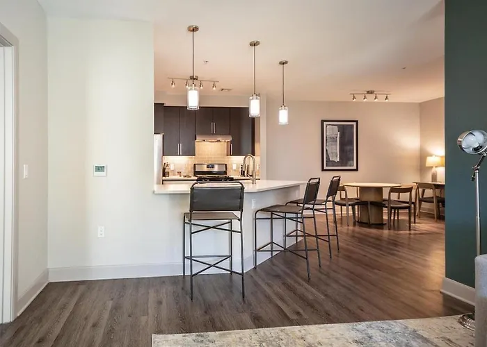 Apartment Landing Modern With Amazing Amenities Chandler